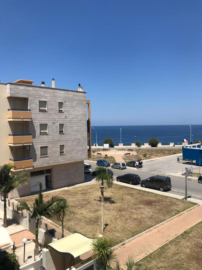 לינה וארוחת בוקר פולינאנו א מארה Lo Scoglio מראה חיצוני תמונה
